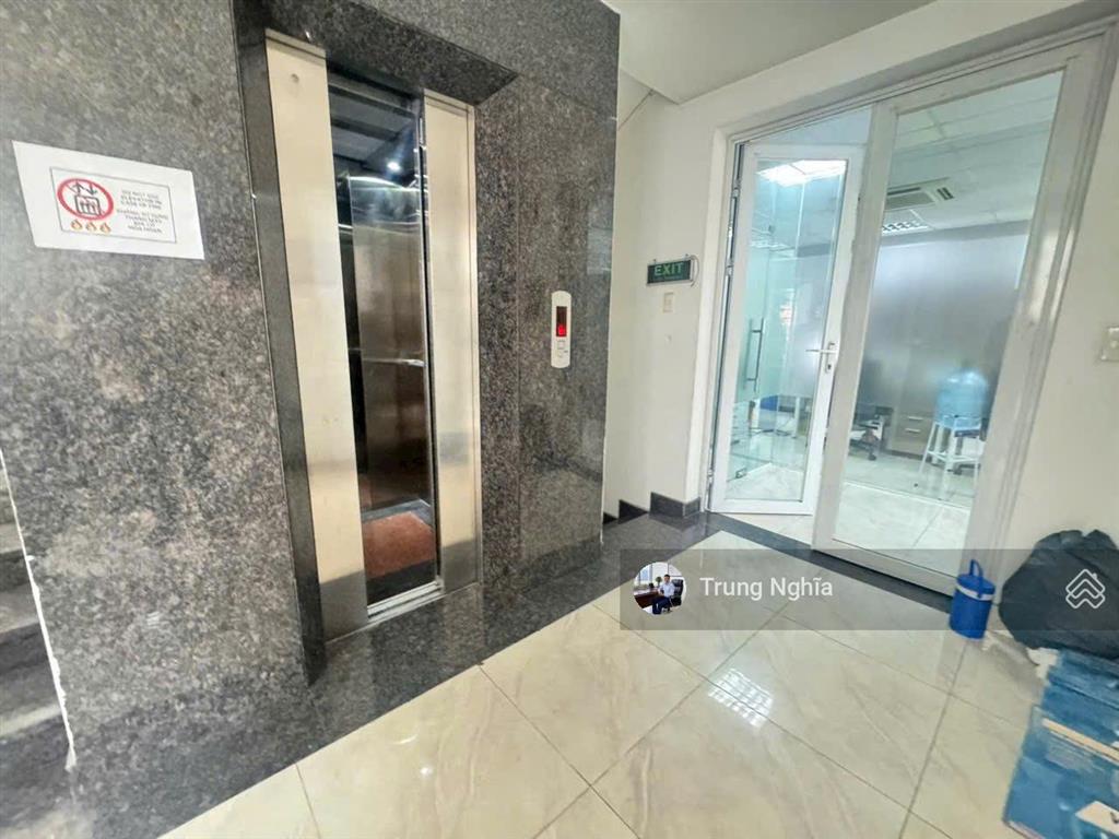Tòa nhà mặt tiền đường phan xích long diện tích 8x18m hầm 4 tầng cho thuê