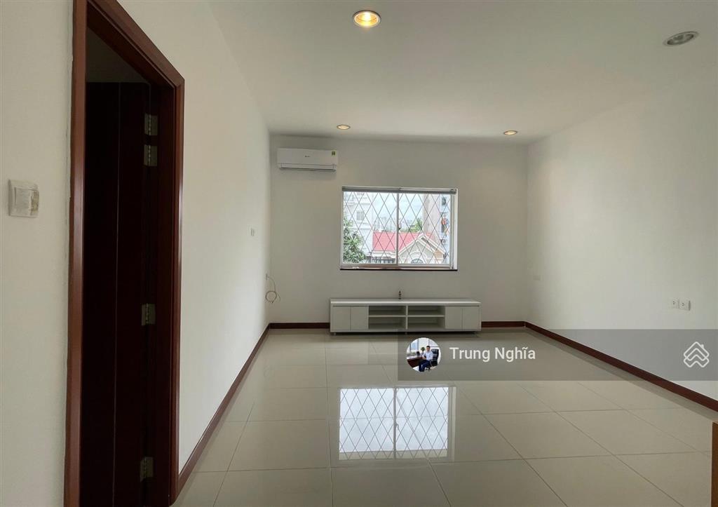 Nhà đường nguyễn trọng tuyển diện tích 8x16m trệt 3 lầu cho thuê