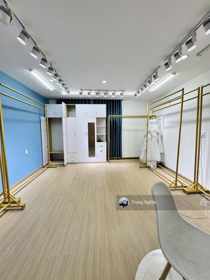 Nhà đường hoa lan, diện tích 4x18m, trệt 3 lầu cho thuê