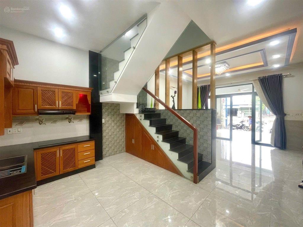 Bán nhà mặt tiền đặng thúc vịnh, hóc môn