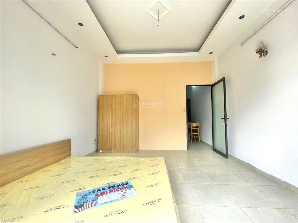 1pn ban công full nt, thuận tiện dhkt...