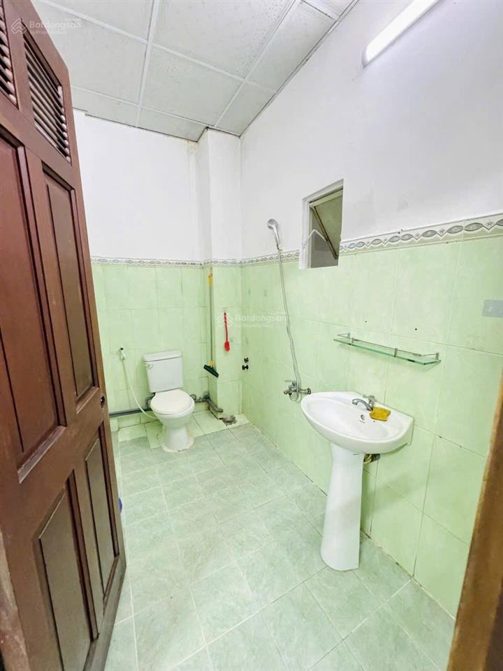Full nội thất nằm giữa ueh nguyễn văn linh và nguyễn tri phương