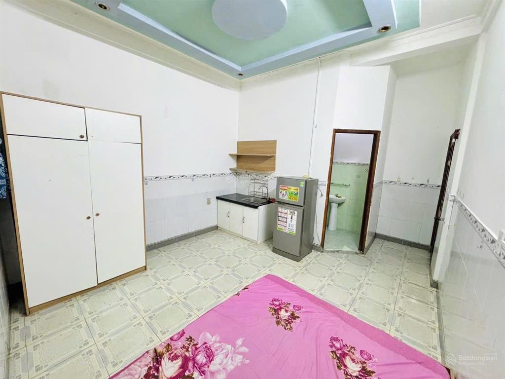 Full nội thất nằm giữa ueh nguyễn văn linh và nguyễn tri phương