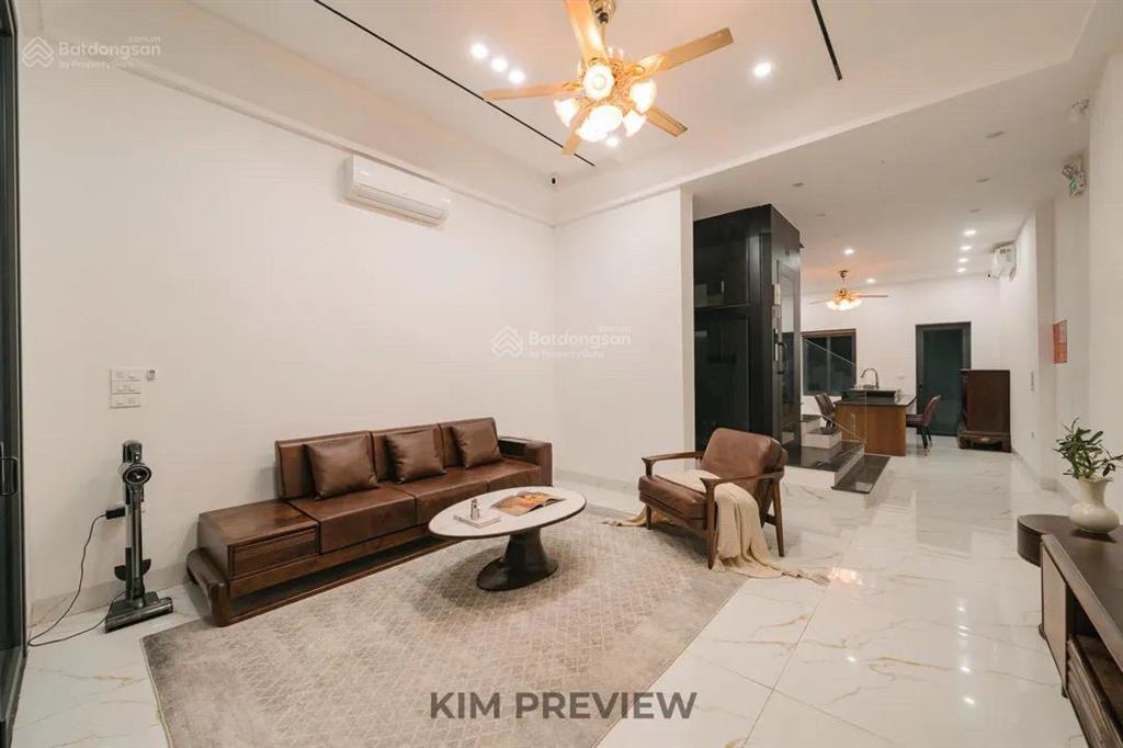 Bán nhà ngõ thịnh quang  6 tầng thang máy  40m2  gần phố  trung tâm đống đa giá  9.x tỷ