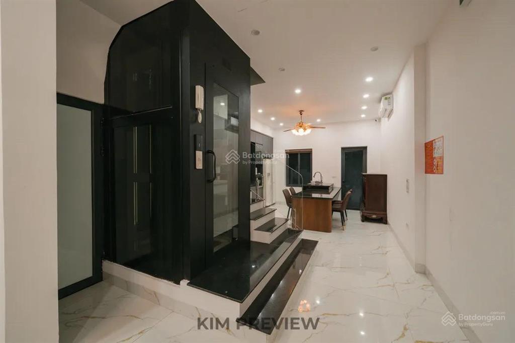 Bán nhà ngõ thịnh quang  6 tầng thang máy  40m2  gần phố  trung tâm đống đa giá  9.x tỷ