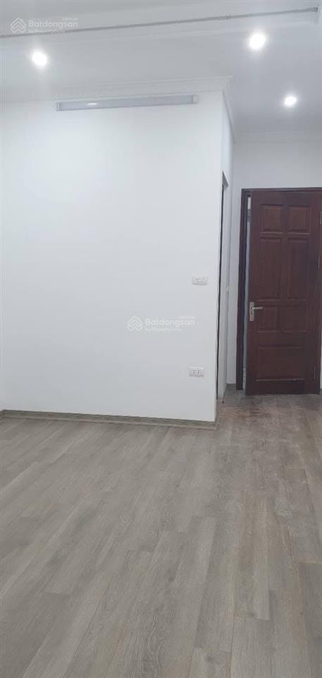 Phải nhanh mới kịp ! trương định 32m 6 tầng thang máy lô góc ngõ 2m giá chỉ 7.8tỷ gấp