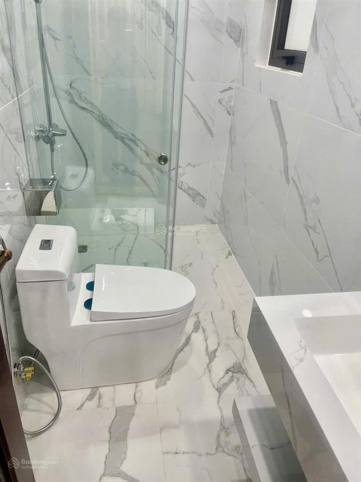 Nhà đẹp kim ngưu 6 tầng thang máy 42m mặt tiền 6m5 ngõ rộng vf3 vào được nhà giá chỉ 13.5 tỷ