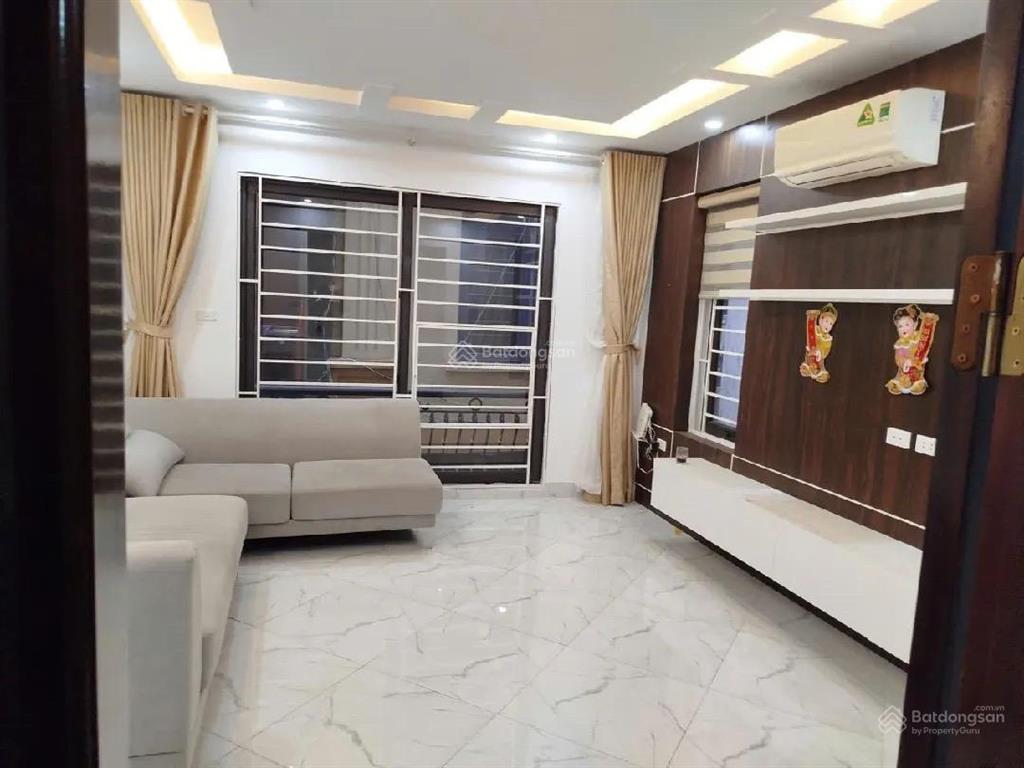 Độc quyền! nhà 37m2 phố 8/3 lô góc ngõ thông gần phố cực đỉnh 8 tỷ hiếm!