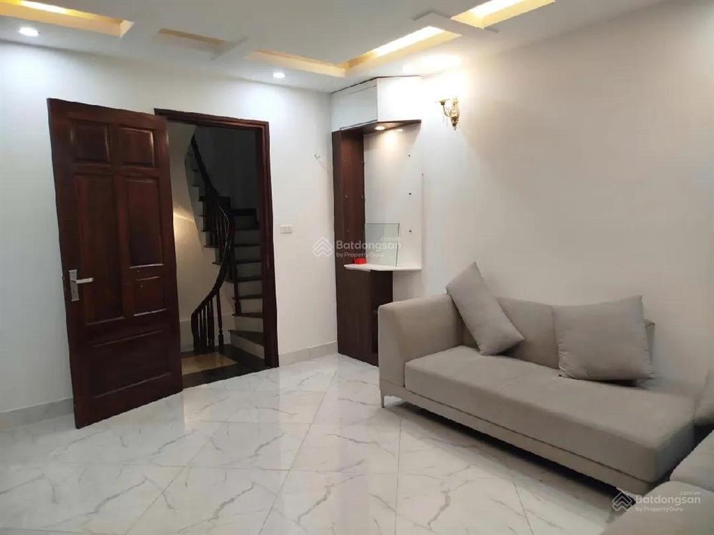 Độc quyền! nhà 37m2 phố 8/3 lô góc ngõ thông gần phố cực đỉnh 8 tỷ hiếm!