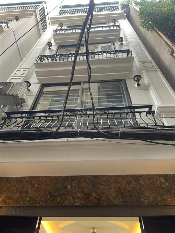 Độc quyền! nhà 37m2 phố 8/3 lô góc ngõ thông gần phố cực đỉnh 8 tỷ hiếm!