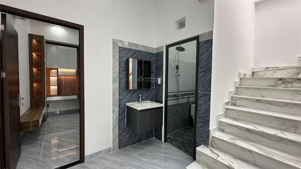 8692  bán nhà hoàn công 1t2l full nội thất gần chợ phú phong, bình chuẩn thuận an 4pn  sân ô tô
