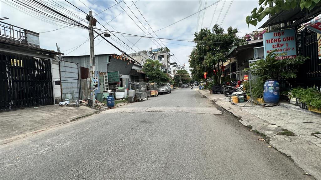 8692  bán nhà hoàn công 1t2l full nội thất gần chợ phú phong, bình chuẩn thuận an 4pn  sân ô tô
