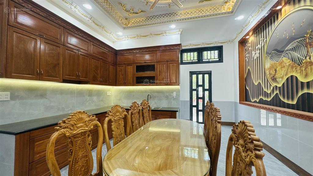 7278bán nhà mt nguyễn đình chiểu p. đông hòa dĩ an  1 trệt 3 lầu  100m2  sổ hoàn công  8.3 tỷ