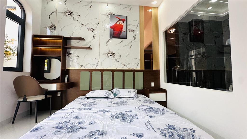 8862 nhà đẹp xây mới 1t2l gần chợ đêm hoà lân, p. thuận giao, thuận an  4pn  hoàn công  5,6 tỷ