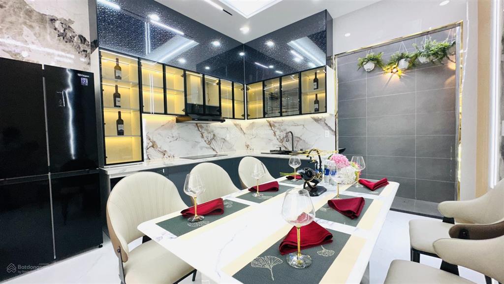 8862 nhà đẹp xây mới 1t2l gần chợ đêm hoà lân, p. thuận giao, thuận an  4pn  hoàn công  5,6 tỷ