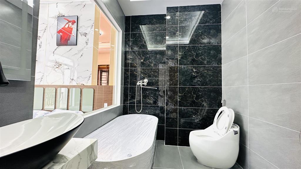 8862 nhà đẹp xây mới 1t2l gần chợ đêm hoà lân, p. thuận giao, thuận an  4pn  hoàn công  5,6 tỷ