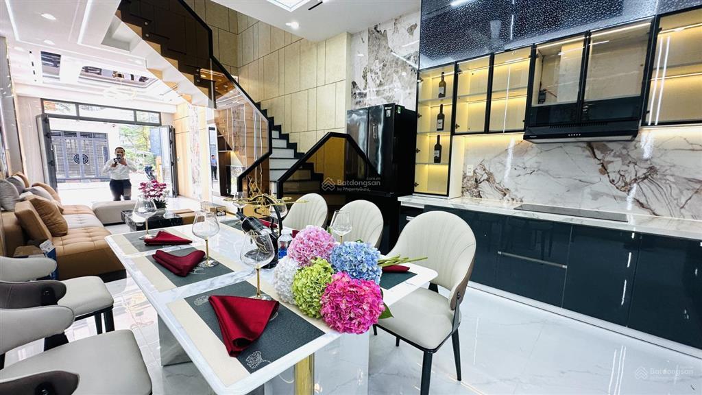 8862 nhà đẹp xây mới 1t2l gần chợ đêm hoà lân, p. thuận giao, thuận an  4pn  hoàn công  5,6 tỷ
