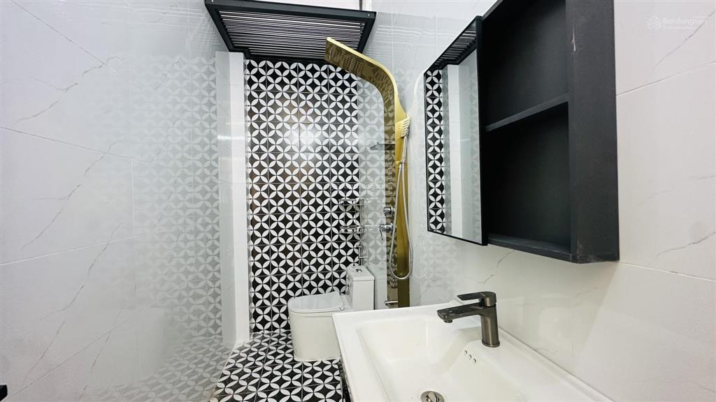 9395 bán nhà p. bửu hoà gần cầu hang đ. nguyễn thị tồn  1 trệt 1 lầu  3pn  72m2  3,8 tỷ