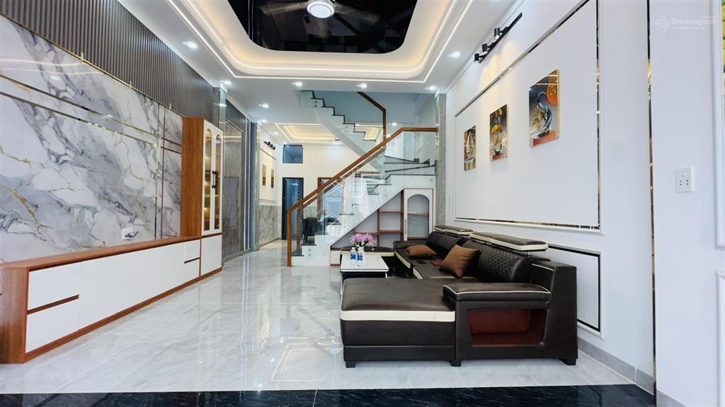 9395 bán nhà p. bửu hoà gần cầu hang đ. nguyễn thị tồn  1 trệt 1 lầu  3pn  72m2  3,8 tỷ
