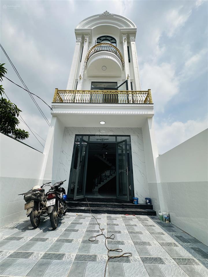 8669 bán nhà dĩ an, gần chợ dĩ an, mặt tiền kinh doanh  sổ hoàn công  3pn  93m2  7,2 tỷ