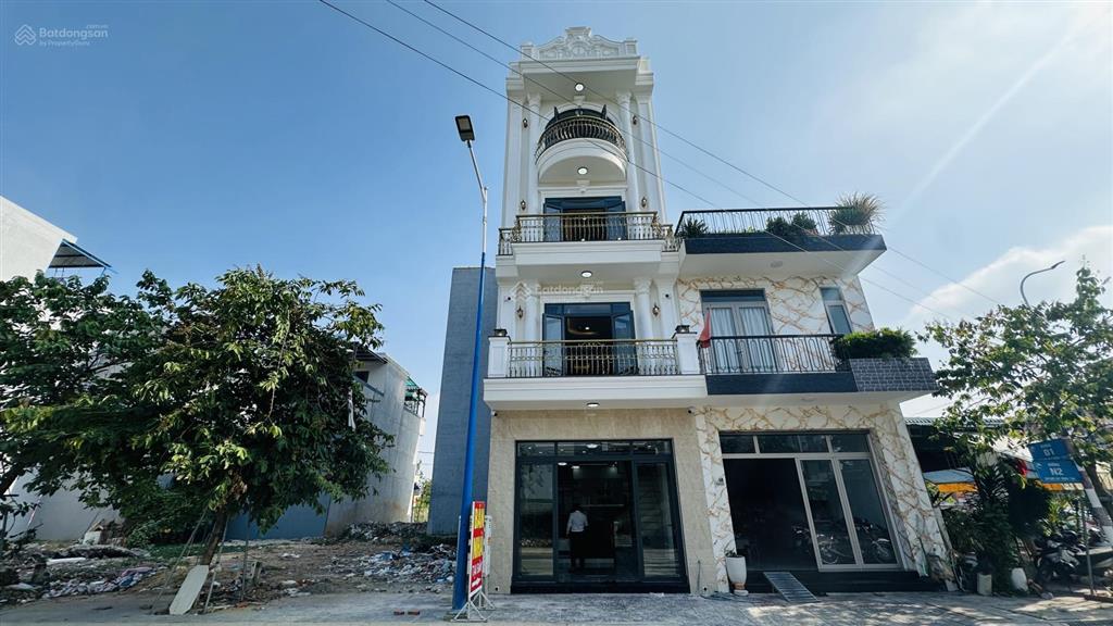 8973 bán nhà đông hoà, dĩ an  gần go dĩ an  1t3l, 4pn, sân ô tô  hoàn công  full nội thất