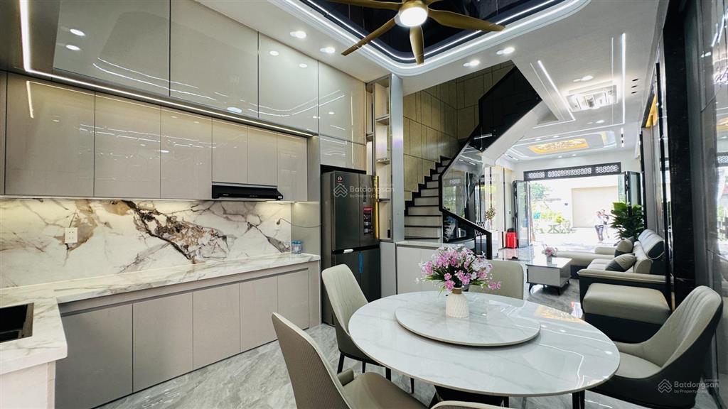 8701  bán nhà 1t2l tặng đủ nội thất  p. bình chuẩn, tp. thuận an  gần ngã 4 miếu ông cù  5,5 tỷ