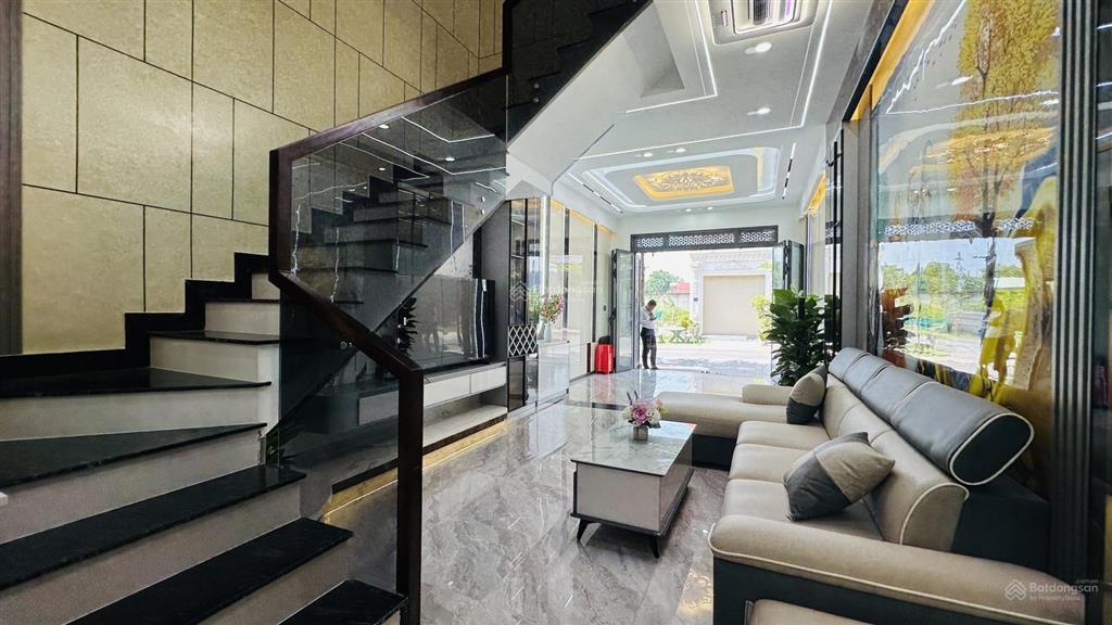 8701  bán nhà 1t2l tặng đủ nội thất  p. bình chuẩn, tp. thuận an  gần ngã 4 miếu ông cù  5,5 tỷ