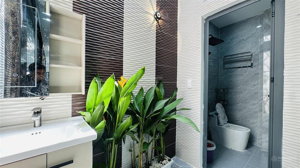 8701  bán nhà 1t2l tặng đủ nội thất  p. bình chuẩn, tp. thuận an  gần ngã 4 miếu ông cù  5,5 tỷ