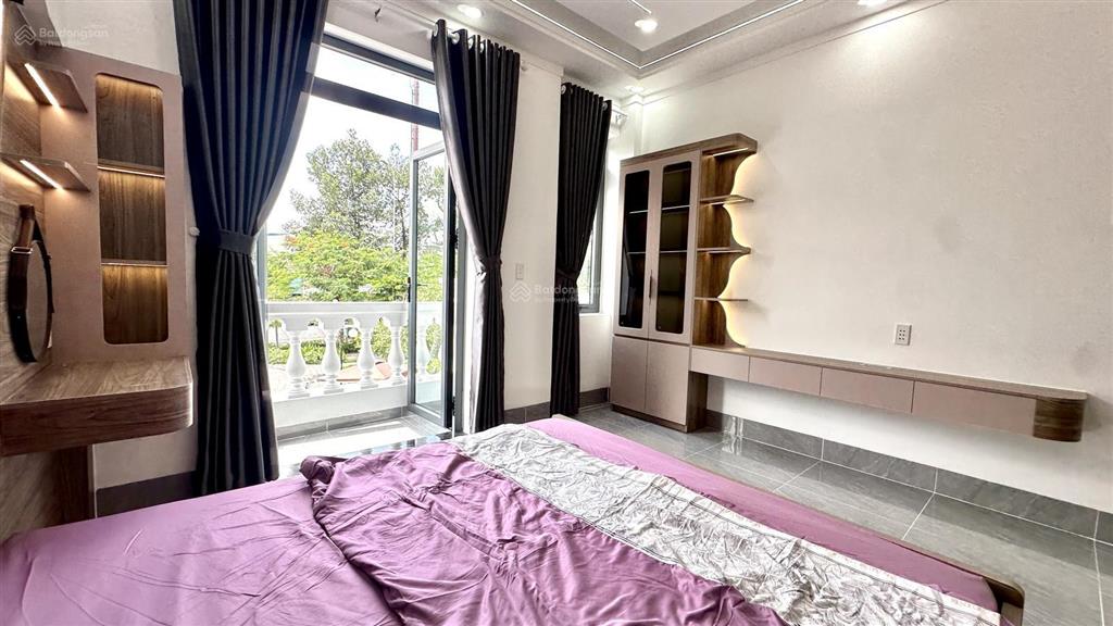 9942 bán nhà kdc icon central  p. tân đông hiệp, dĩ an  đối diện công viên  60m2  4pn  5,6 tỷ