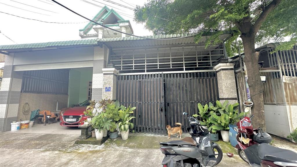 053  bán nhà gần trung tâm y tế dĩ an, p. tân đông hiệp  104,8m2 thổ cư 100%, giá 3,5 tỷ