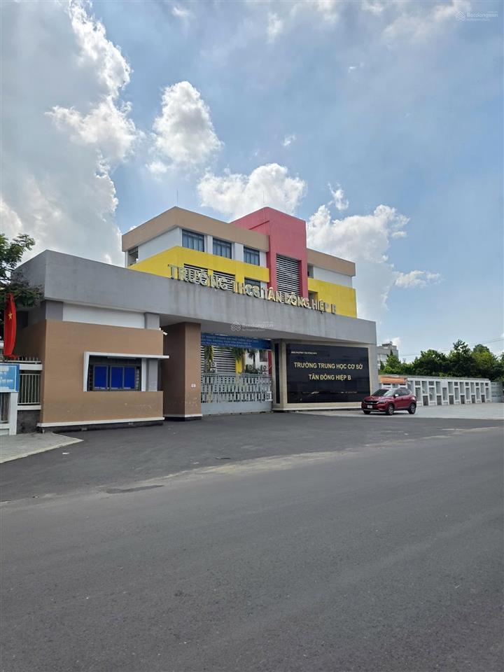 167  bán nhà 1 trệt 1 lầu gần cụm trường học tân đông hiệp, 67,9m², 3pn, sân ôtô  giá 3,5 tỷ