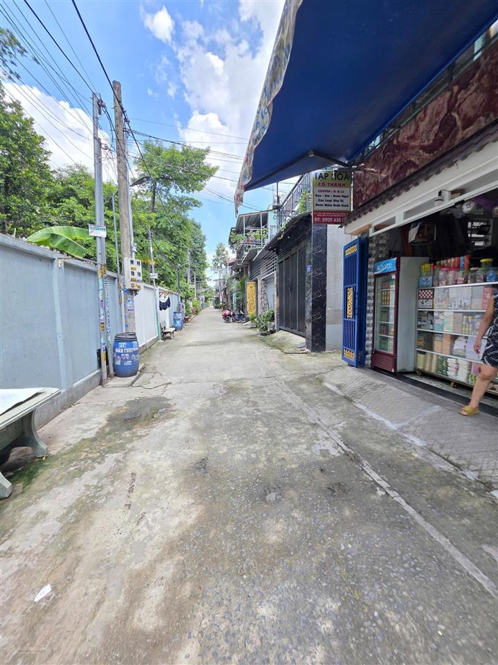 167  bán nhà 1 trệt 1 lầu gần cụm trường học tân đông hiệp, 67,9m², 3pn, sân ôtô  giá 3,5 tỷ