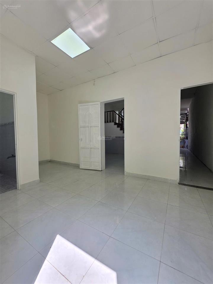 8389  bán nhà 1t1l sân ô tô 7 chỗ gần ngã tư chiêu liêu, p. tân bình, tp. dĩ an 105m2  4,6 tỷ