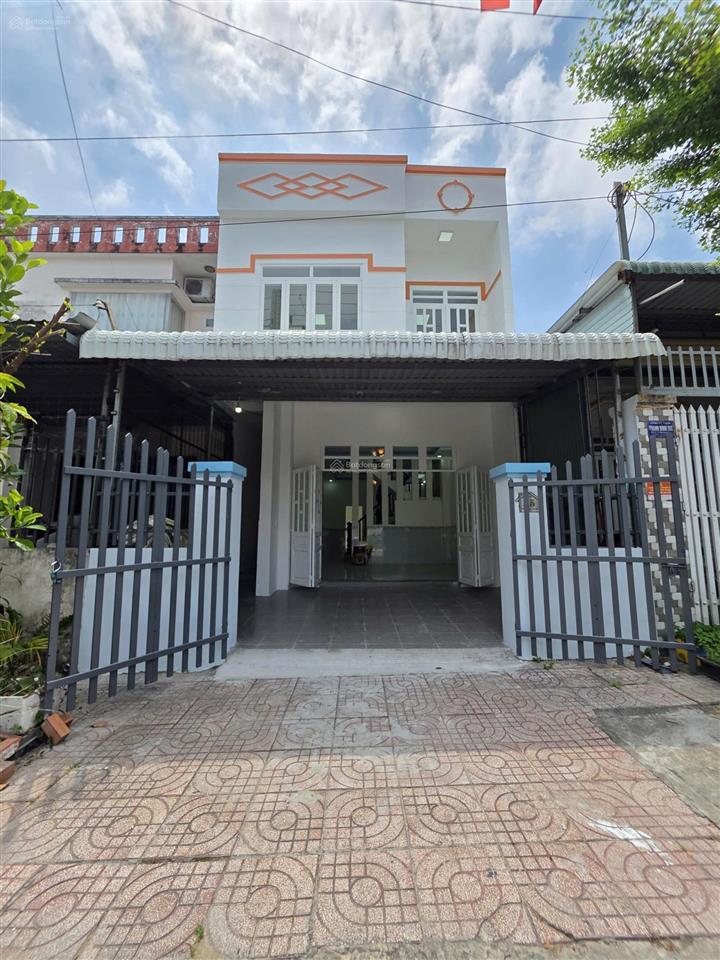 8389  bán nhà 1t1l sân ô tô 7 chỗ gần ngã tư chiêu liêu, p. tân bình, tp. dĩ an 105m2  4,6 tỷ
