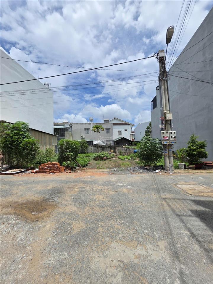 486 bán đất gần chợ hóa an, biên hòa, đ. hoàng minh chánh  89,6m2 tc 100% đường 8m thông  2,7 tỷ