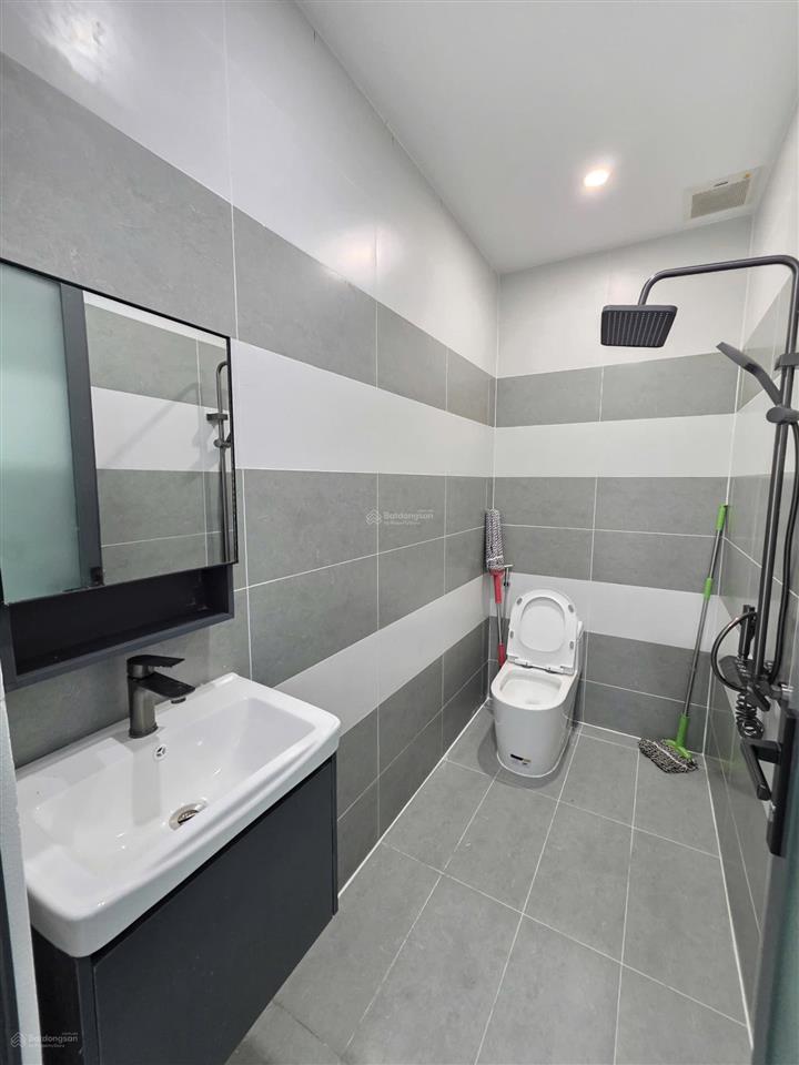 9759 nhà hoàn công 1t1l, 3 pn gần vòng xoay cầu hang, đ. nguyễn tri phương biên hòa  65m2  3t2