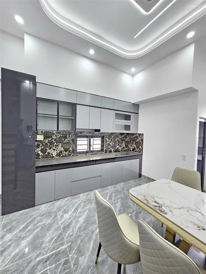211bán nhà hoàn công kdc icon central, p. dĩ an, tp.hcm 4pn, full nội thất, 2 mặt thoáng  4,7tỷ