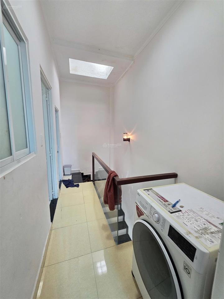 9777 bán nhà 1t1l, sổ hồng riêng gần hội trường đông hòa, dĩ an, đường 5m, 41,5m2, 2pn  3,35 tỷ