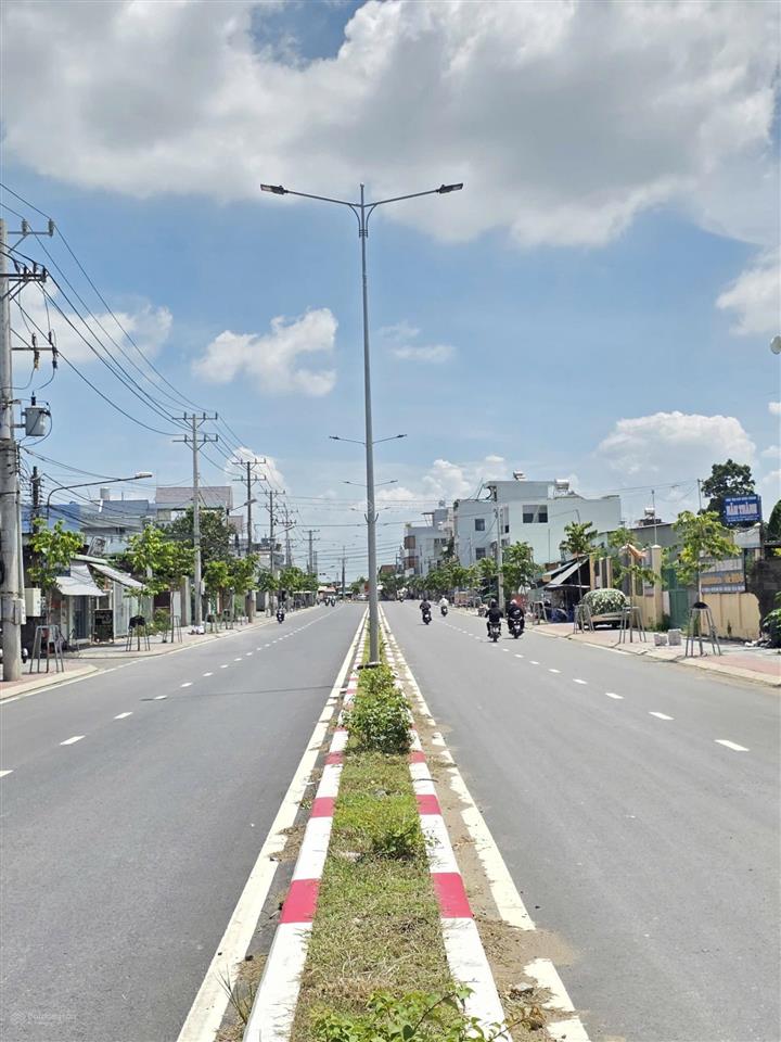 Bán đất mặt tiền đường 30/4 sát làng đhqg xây chdv p. bình thắng, dĩ an  378m2 ngang 10m  22,6 tỷ