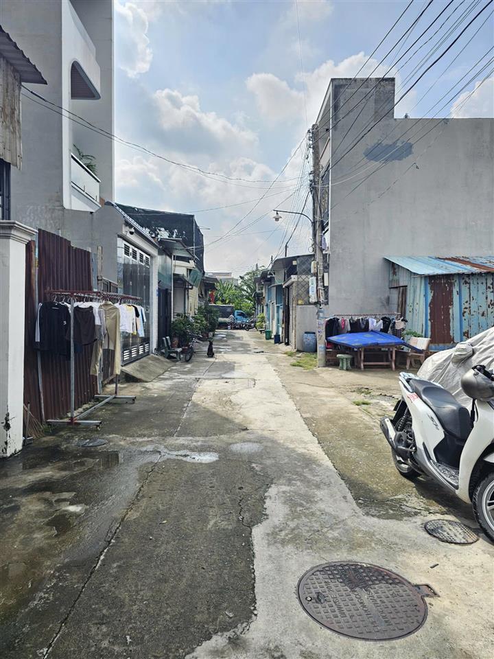 882  bán nhà p. tân đông hiệp, dĩ an gần chợ đoàn thị kia 58,3m2  sổ hồng riêng  3,35 tỷ tl