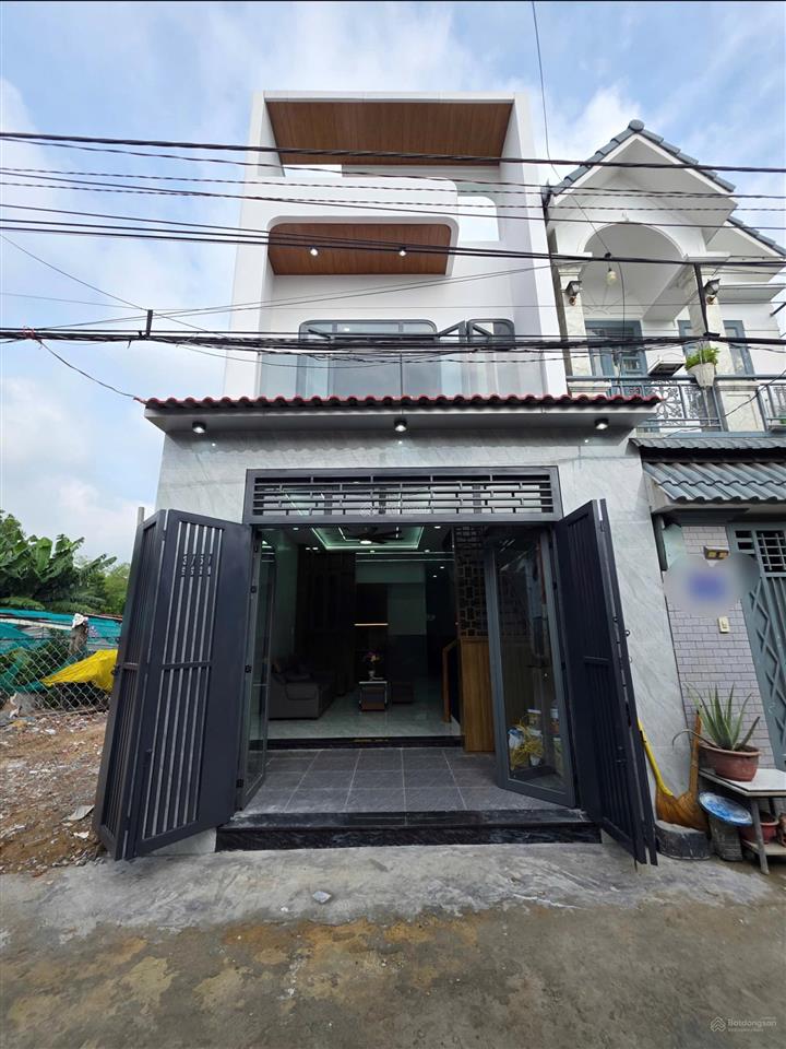 444  bán nhà tân đông hiệp, dĩ an gần ngã tư chiêu liêu, 3pn, đường ôtô  giá 3,95 tỷ
