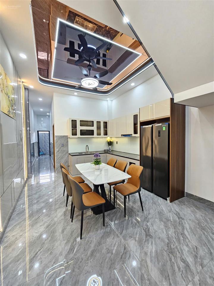9609bán nhà gần p.tân bình, dĩ an, bờ hồ biconsi, sổ hoàn công, 3pn, sân ôtô, 103m2, giá 5,5 tỷ