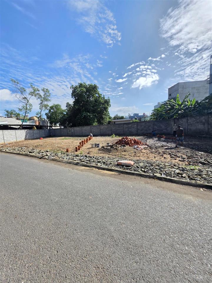 Bán đất mt lê thị út p. tân đông hiệp, dĩ an đường 7m thông  90,9m2, giá 3,6 tỷ tl