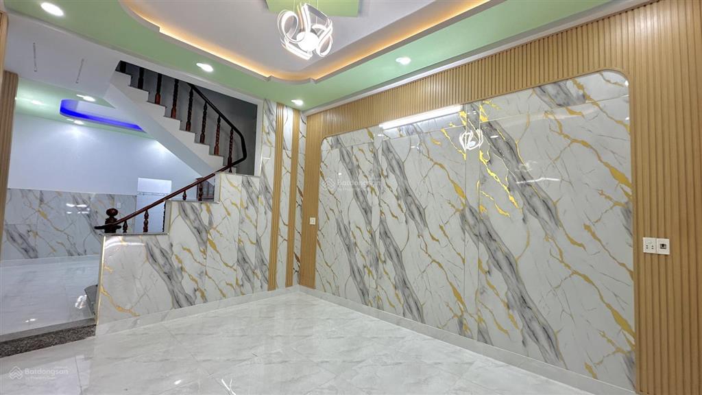 Bán nhà tân đông hiệp gần ngã tư chiêu liêu, 60,6m2, sổ hồng riêng, đường 11m, giá 3,95 tỷ