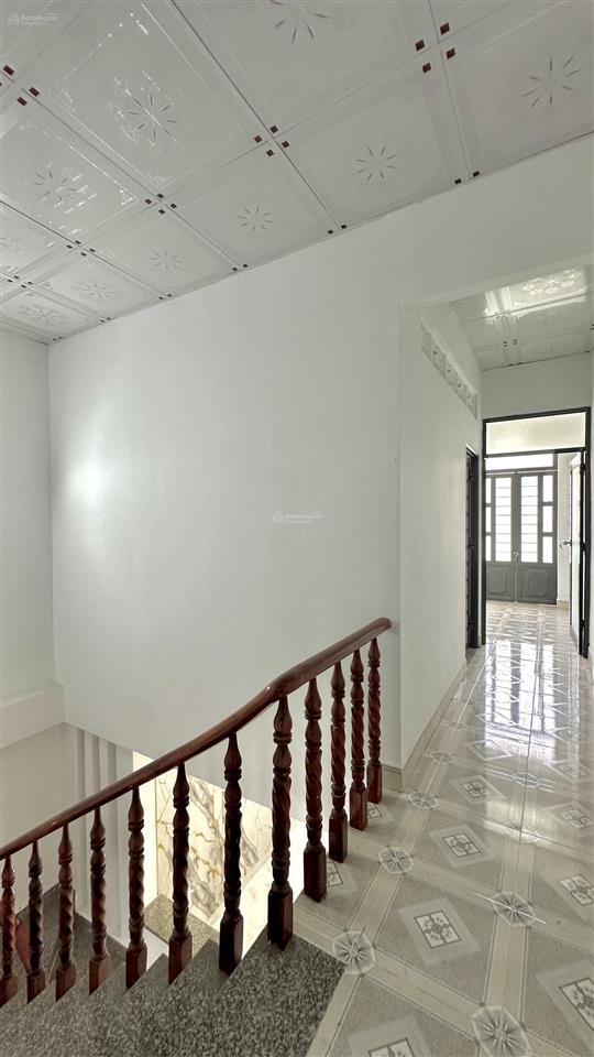 Bán nhà tân đông hiệp gần ngã tư chiêu liêu, 60,6m2, sổ hồng riêng, đường 11m, giá 3,95 tỷ