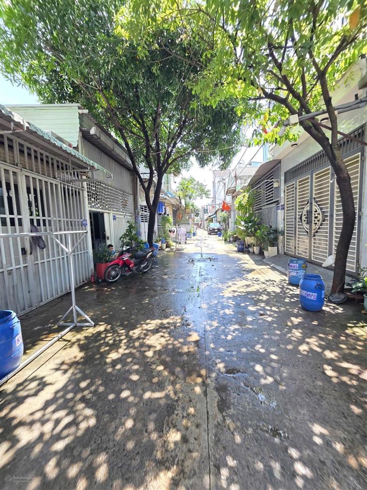 986  bán nhà giá rẻ p. tân đông hiệp dĩ an, gần ngã tư chiêu liêu, 2pn, đường ô tô thông  2,45 tỷ