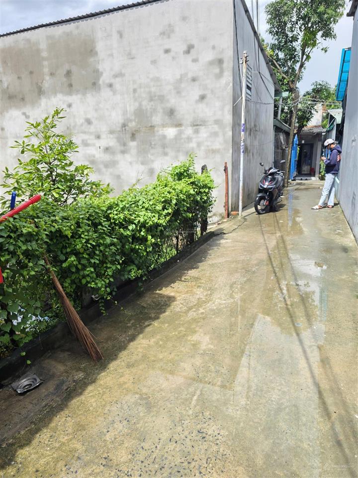 985  bán đất giá rẻ p. thuận giao gần chợ đông phú  223,9m2, thổ cư 96,7m2, sổ riêng  2,15 tỷ