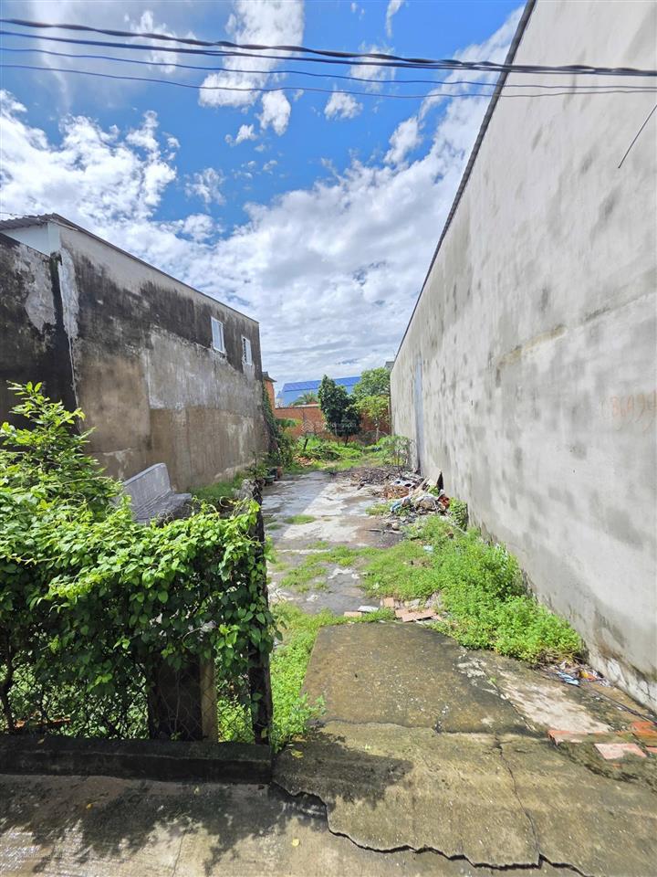 985  bán đất giá rẻ p. thuận giao gần chợ đông phú  223,9m2, thổ cư 96,7m2, sổ riêng  2,15 tỷ