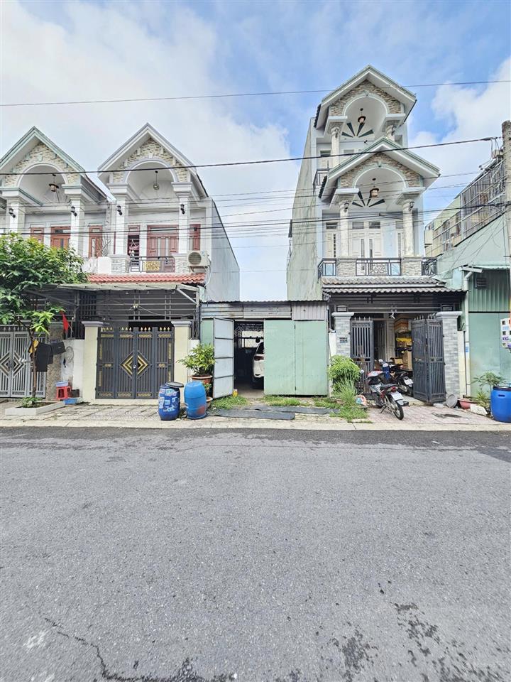 860 bán đất tân đông hiệp gần vincom dĩ an, sổ hồng riêng, 64m2 full thổ cư, đường 10m  3,2 tỷ tl