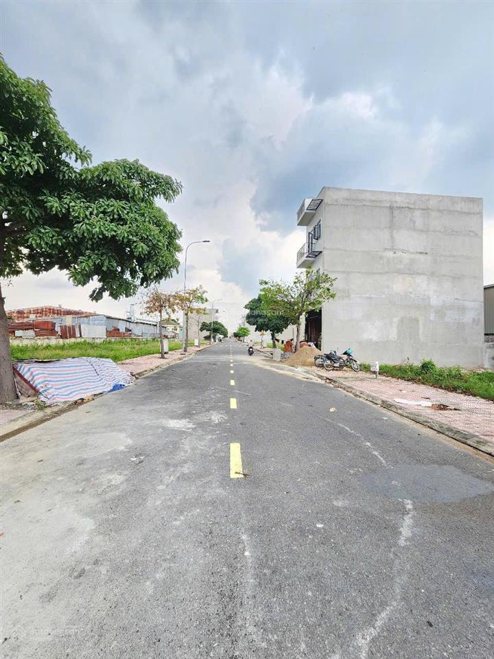 249  bán đất trục chính kdc lê phong an phú, gần dt743 ngã sáu an phú, 67,5m2 đường 12  2,5 tỷ
